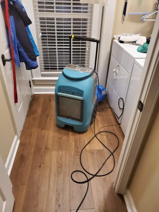 Commercial dehumidifier deployed for Crawl Space Restoration in Beaufort